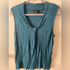 Sleeveless Blouse‎